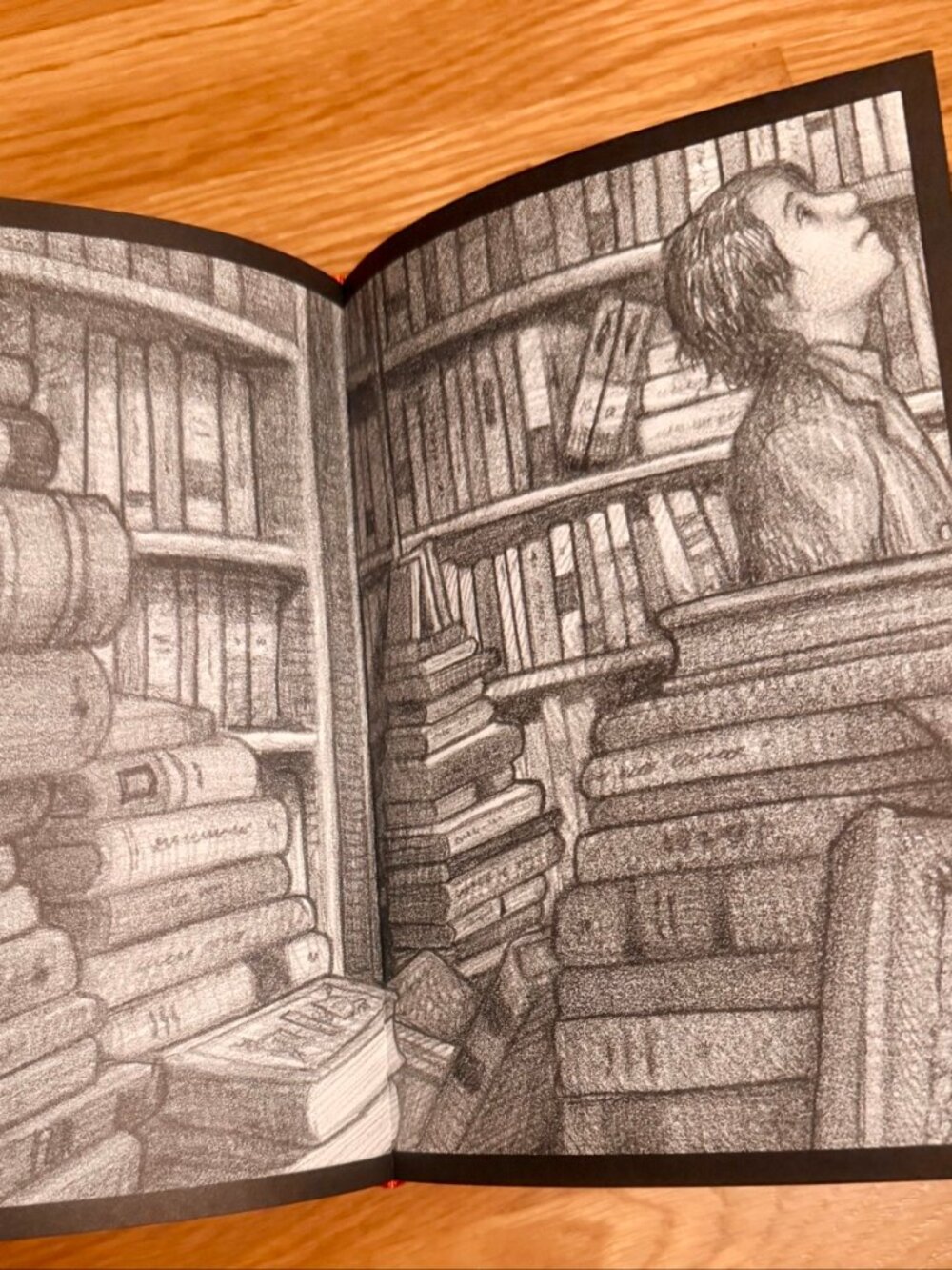 The Invention of Hugo Cabret - First Edition Hardcover 2007 Caldecott Medal